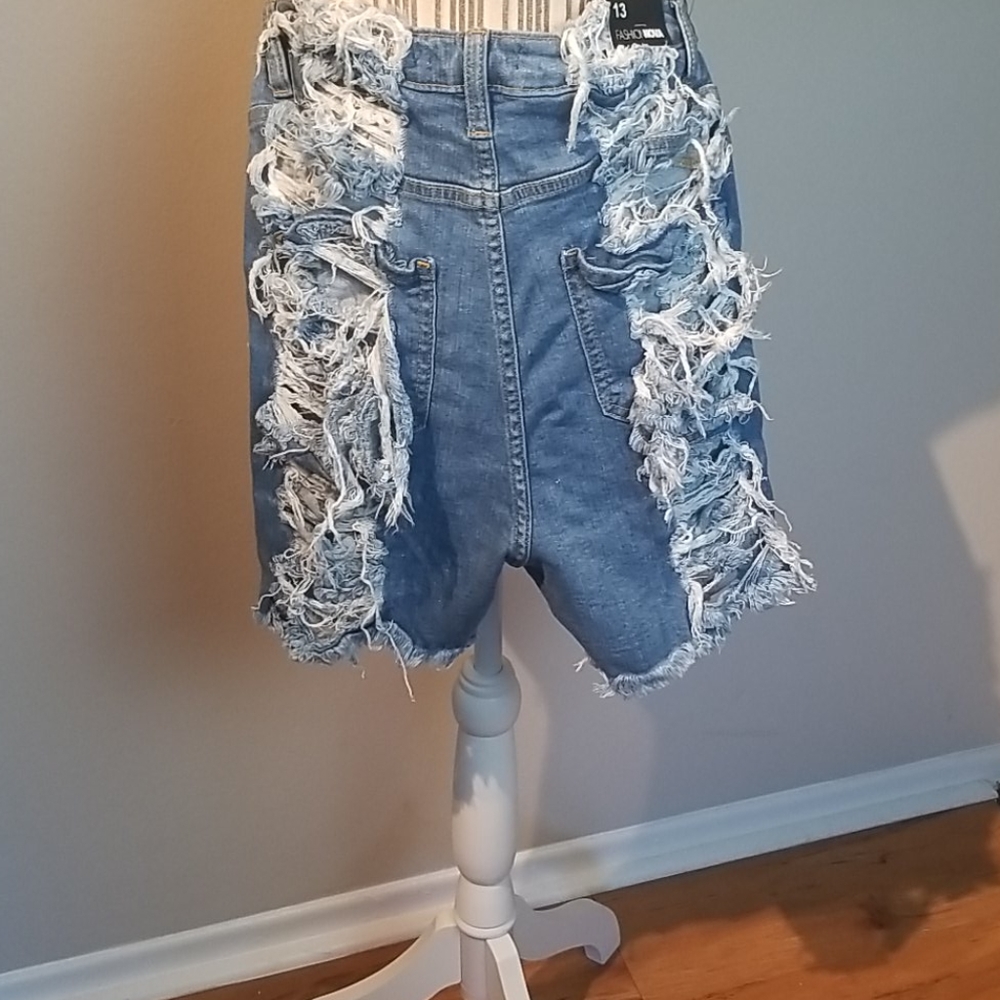 Jeans - Picture 2 of 5